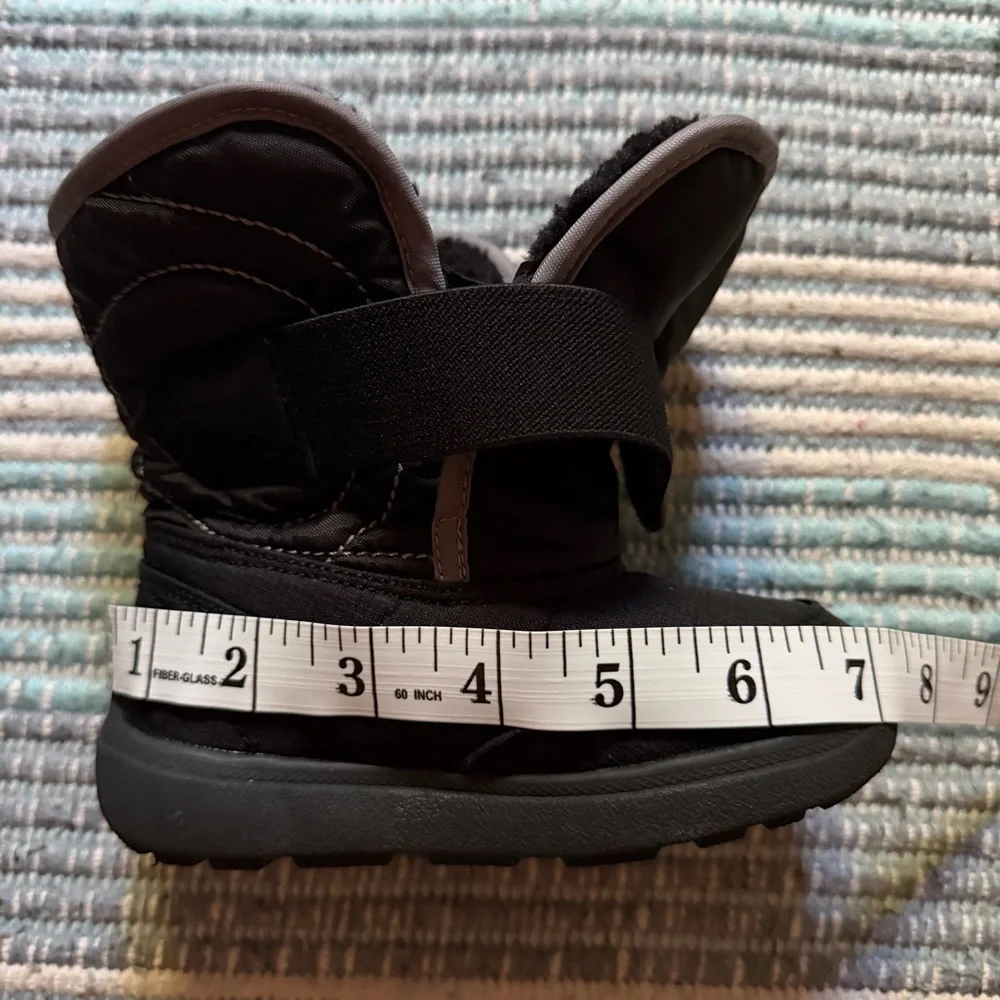 Kamik Kids' Black And Gray Waterproof Snow Boots With Warm Lining Boys Size 9